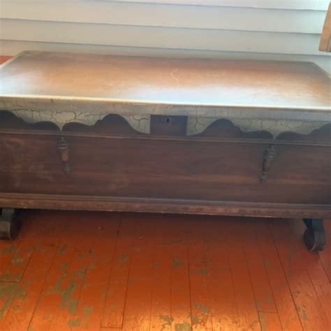 Lane Cedar Chest Value? | ThriftyFun