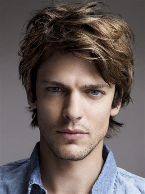 hairstyles for medium length men's hair