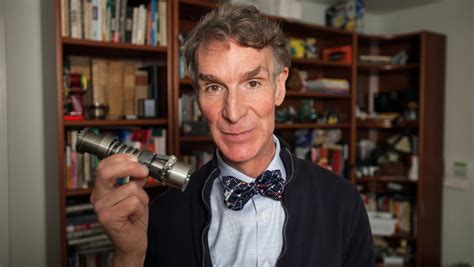 Bill Nye, the Science Guy, embraces the Internet