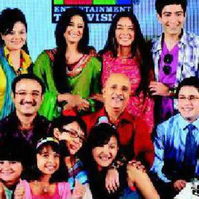 Some cake bashing in Parvaarish - Times of India