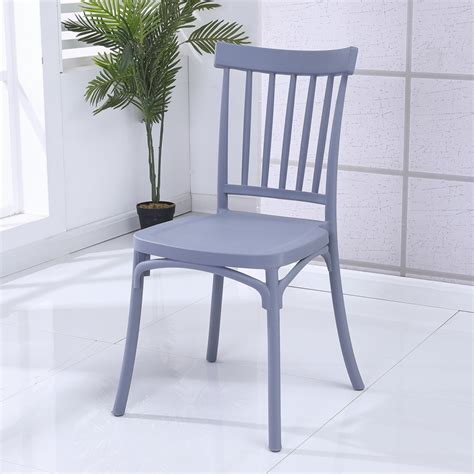 北欧休闲椅塑料牛角椅餐椅塑钢椅创意休闲家用靠背凳现代简约椅子-阿里巴巴