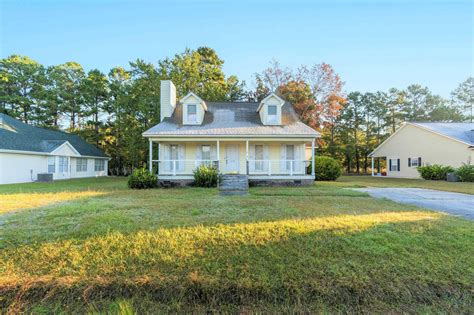 428 Lake Park Dr., Myrtle Beach, SC 29588 - See Est. Value, Schools & More
