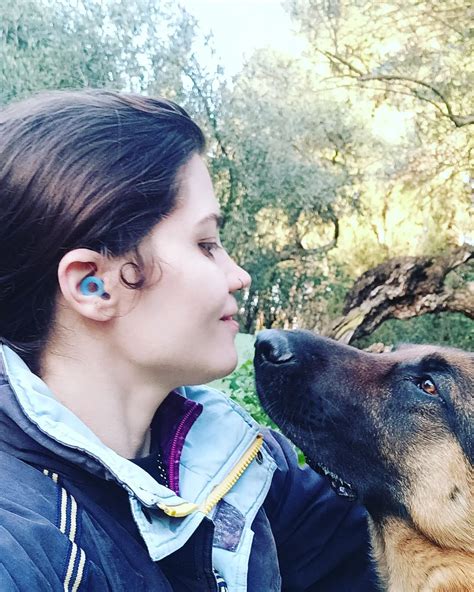 Loop Carry Case Black: Earplug Storage – Loop India