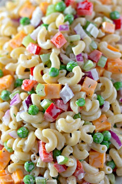 The best macaroni salad super easy with a delicious homemade dill ...