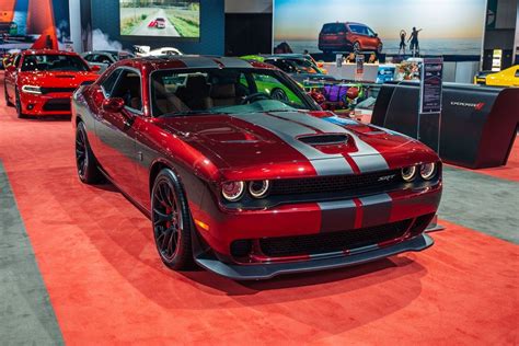 2017 Dodge Challenger SRT Hellcat in Octane Red