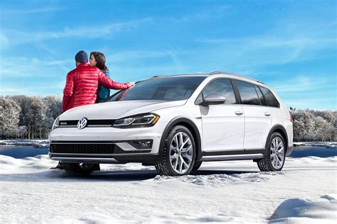 2018 Volkswagen Golf Alltrack | Larry Roesch Volkswagen | Bensenville, IL