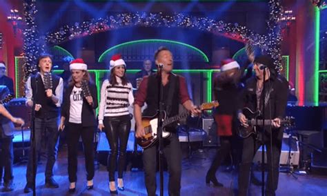 Bruce Springsteen Santa Clause 的图像结果