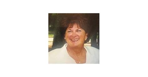 Karen M. Kraal Obituary (2025) - Holland, MI - Yntema Funeral Home