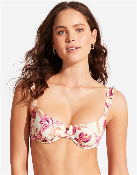 Best Bikini for Rectangle Body Shape: Accent Your Elegance!