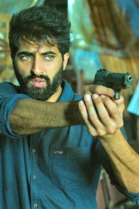 Akshay Oberoi’s Bio, Age, Relationships, Latest Buzz, Photos & Videos