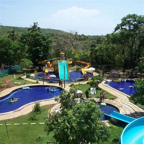 Head To Splashdown Waterpark Goa To Cool Off This Summer | LBB