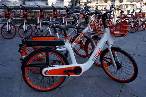 Mobike elettrica a Firenze: quanto costa, come si usa, dove si parcheggia
