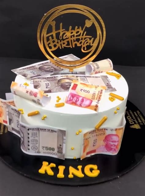 Money Pullup Cake – Bento Cakes Noida