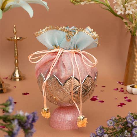 Diwali Gifts For Employees - Buy/Send Corporate Diwali Gifts For ...