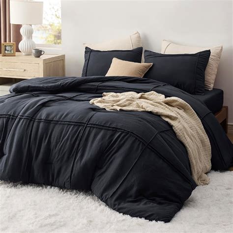 Amazon.com: Bedsure King Comforter Set with Sheet - 4 Pieces Soft Black ...