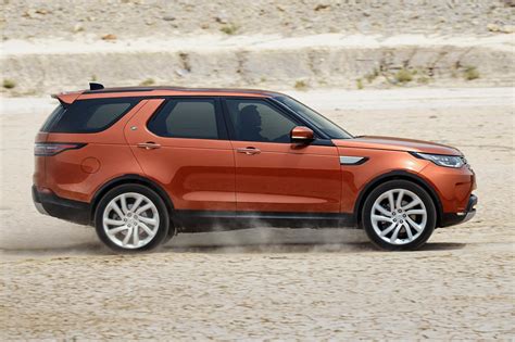 Discovery 5 is alive! Land Rover’s new seven-seat practicality monster ...