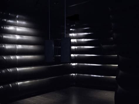 Jacqueline Kiyomi Gordon | Meer