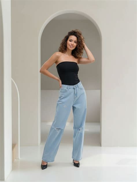 Light Indigo Wide Distressed Denim Jeans for Women