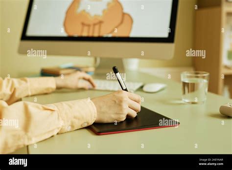 Draw On Computer 的图像结果