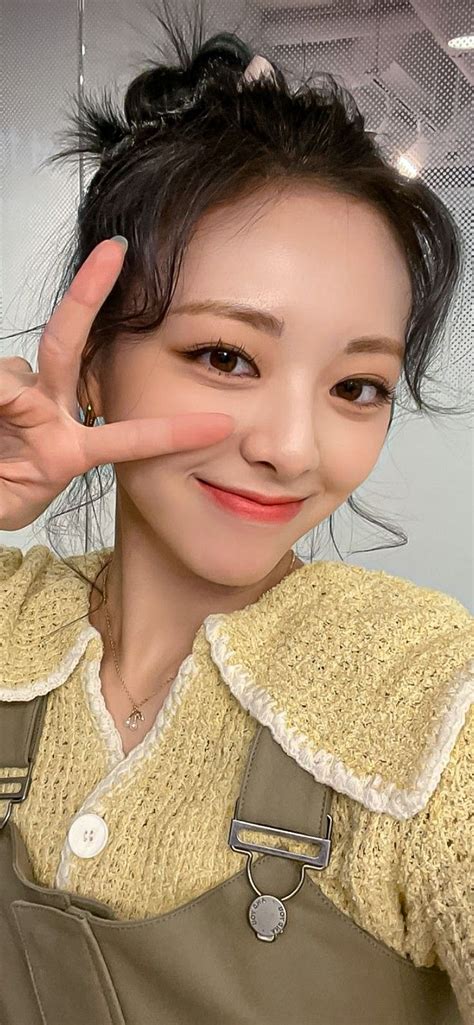 ITZY 유나 레전드 짤들 - 유머/움짤/이슈 - 에펨코리아