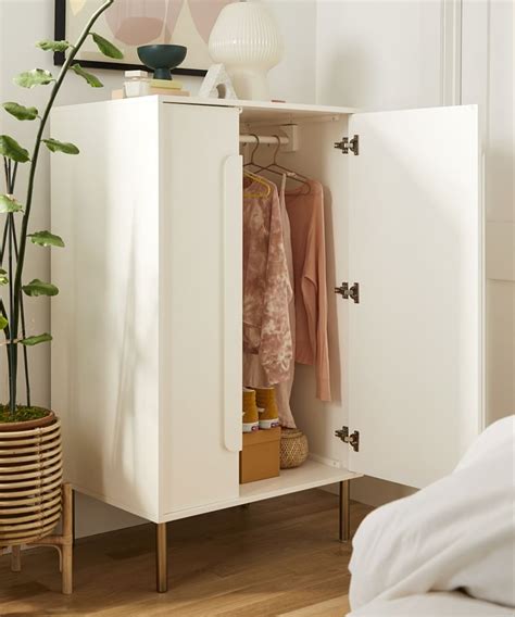 Wardrobe Closet