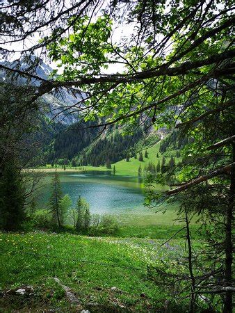 Lake Lauenen - Geltenhutte SAC - Lauenensee (Gstaad) - 2020 What to ...