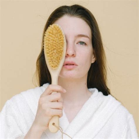 Dry Brushing 101: Your step-by-step guide - Cosmopolitan India