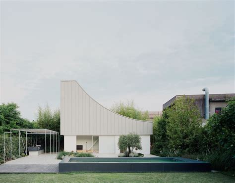 Electrical Cabin Recovery / studio wok | ArchDaily