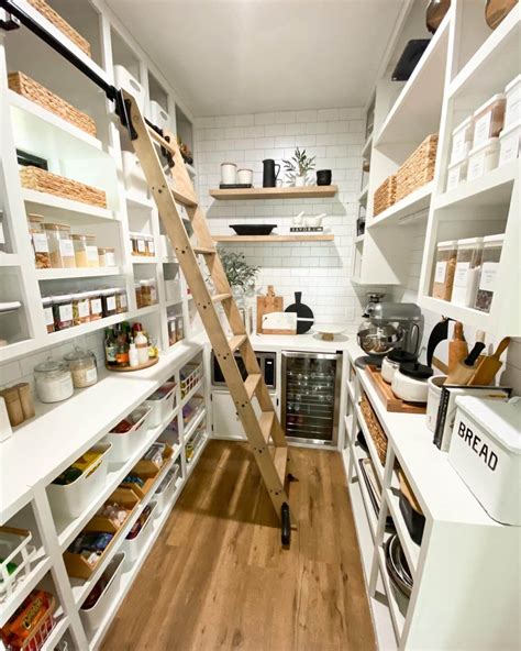 Pantry Closet Shelving Ideas to Maximize Space and Style