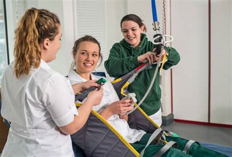 Difference Between Occupational Therapy And Physiotherapy | Theracure ...