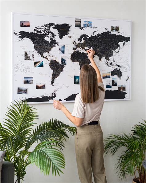 White Map Pin 的图像结果