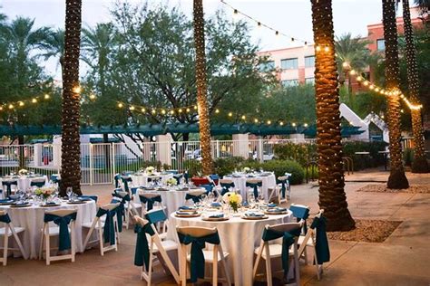 HILTON GARDEN INN SCOTTSDALE OLD TOWN - Hotel Reviews, Photos, Rate ...