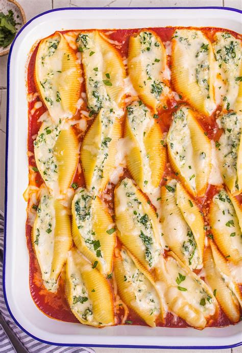 EASY Ricotta Cheese and Spinach Stuffed Pasta Shells | Recipe | Stuffed ...