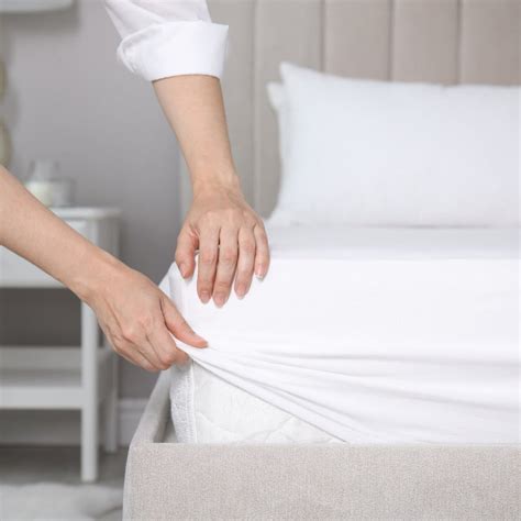 BELONG - Buy Premium 100% Organic Cotton Bedsheets Online In India