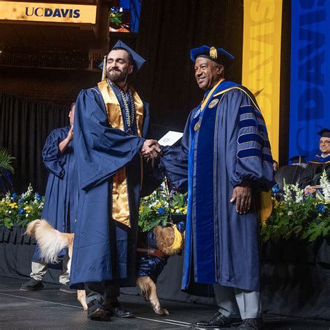 Commencement | College of Biological Sciences