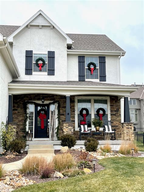 How To Hang Wreath On Outdoor Brick at Rickey Osgood blog
