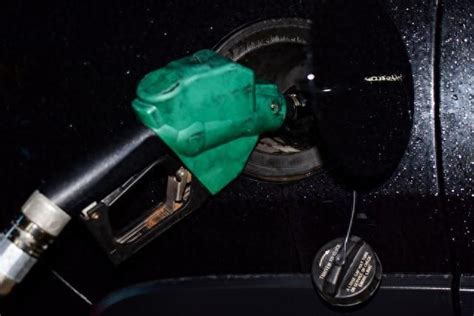 2024年第二次油价调整今晚进行，将会下调，跌近50元/吨 - 知乎