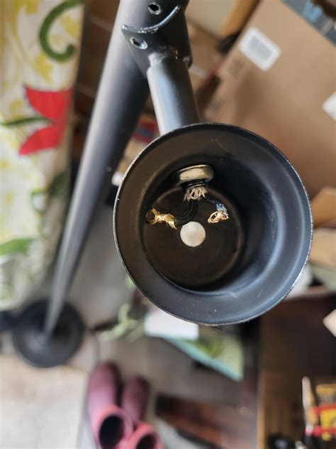 Lamp base replacement : r/AskElectricians