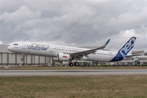 Air Arabia leases six new Airbus A321neo LR’ aircraft to serve longer ...