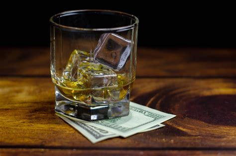 Tipping Etiquettes at Gentlemen's Club in Las Vegas