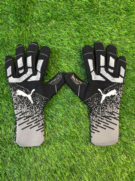 Future Ultimate Black And Grey GK Gloves