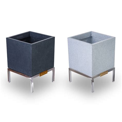 Cubo Outdoor Planter