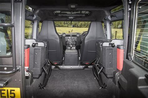 Land Rover Defender van dimensions (2007-2016), capacity, payload ...