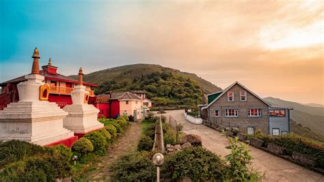 Poshtel, Meghma, Sandakphu By Summit | Darjeeling | A luxury for all