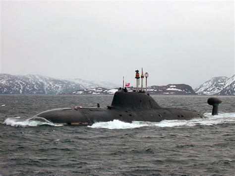 印度将在明年接收首艘俄制阿库拉级攻击核潜艇_新浪军事_新浪网