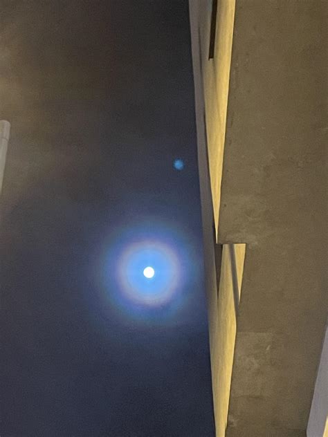 What are the rings around the moon? : r/moon