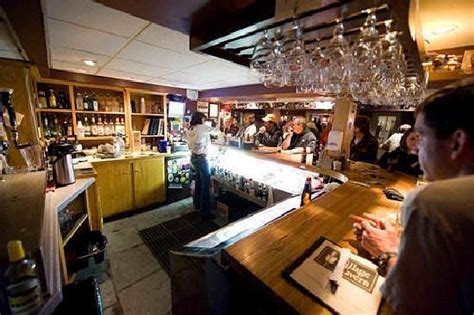 SMUGGLER'S NOTCH INN (Jeffersonville) - Inn Reviews, Photos, Rate ...