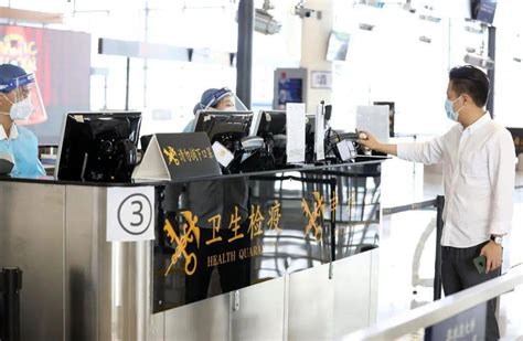上海出入境管理部门调整办证预约时限，动态扩增预约额度_申请人_证件_大厅