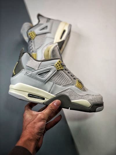 AJ 4 Retro 