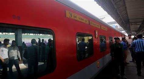Special Rajdhani between Delhi-Mumbai: Travel time reduced with flat ...